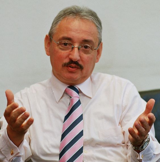 Menedzserművészek, művészmenedzserek
