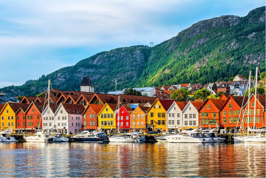 Királyi városok, vikingek és fjordok,  Stockholm, Oslo, Bergen, az északi ív